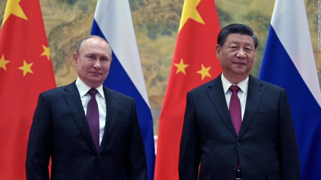 تتخذ الصين نبرة مختلفة حيث يدين الغرب روسيا بشأن أوكرانيا