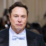 يثبت Elon Musk مرة أخرى أن القواعد والأعراف لا تنطبق عليه