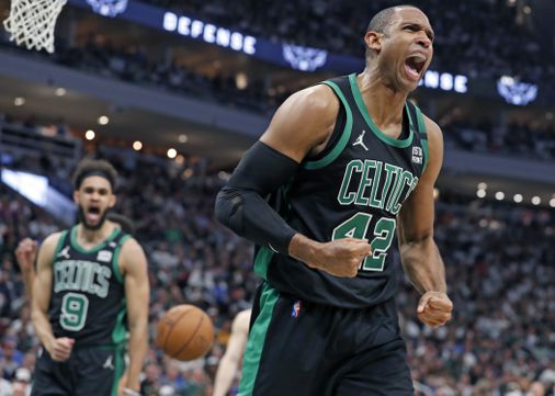 يساعد Al Horford فريق Celtics على الابتعاد عن Bucks في المركز الرابع ، وملاحظات أخرى مع سلسلة التعادل بين بوسطن في مباراتين لكل منهما