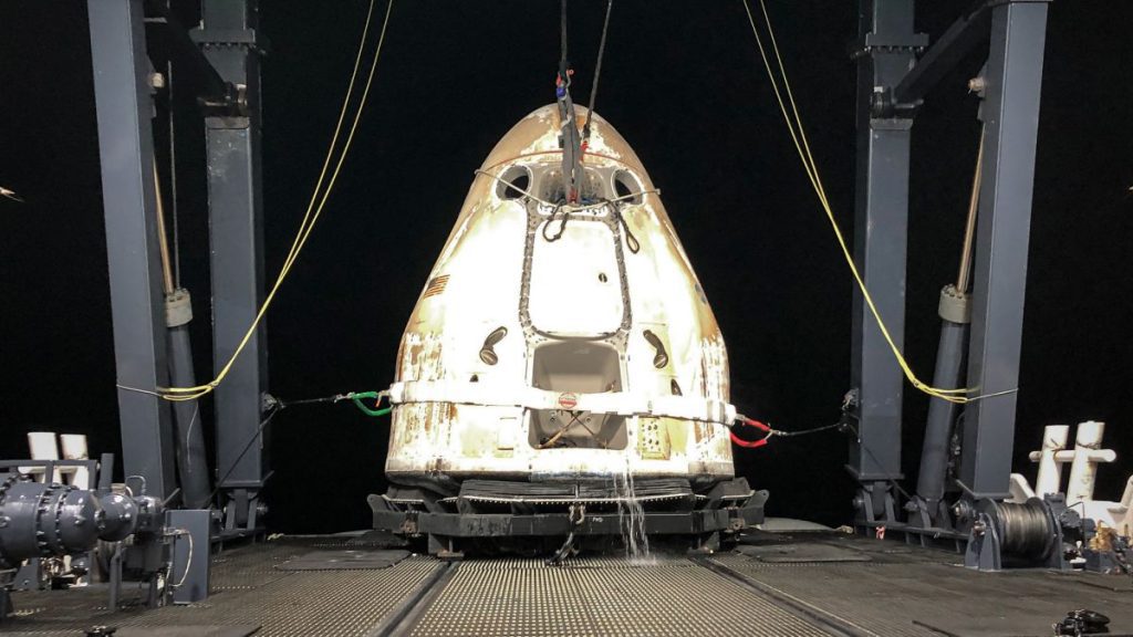 تأخر إطلاق سبيس إكس القادم إلى محطة الفضاء من يوم الجمعة بسبب احتمال تسرب الوقود
