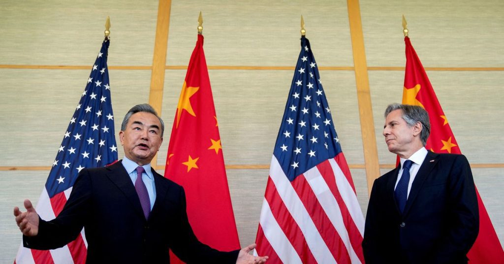 يعقد وزيرا خارجية الولايات المتحدة والصين أول محادثات شخصية منذ أكتوبر تشرين الأول