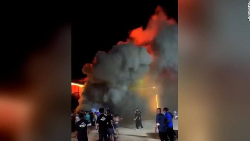 حريق في ملهى ليلي في تايلاند: مقتل 14 شخصا في حريق اجتاح مبنى