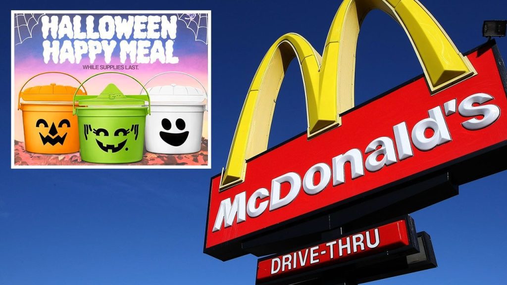 عادت دلاء Happy Meals Halloween الشهيرة من McDonald's