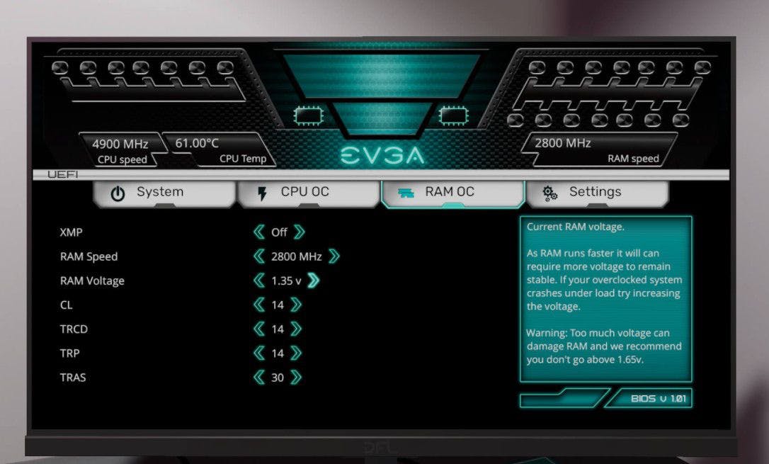 لقطة شاشة لـ PC Building Simulator 2 تعرض BIOS للوحة الأم EVGA