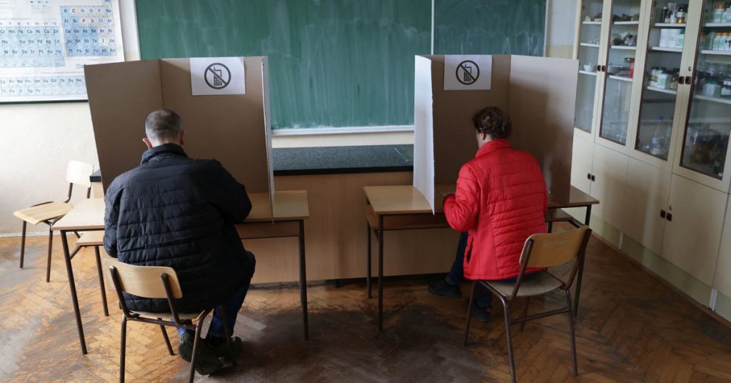 مرشح بوسني معتدل يتقدم في السباق على مقعد الرئاسة