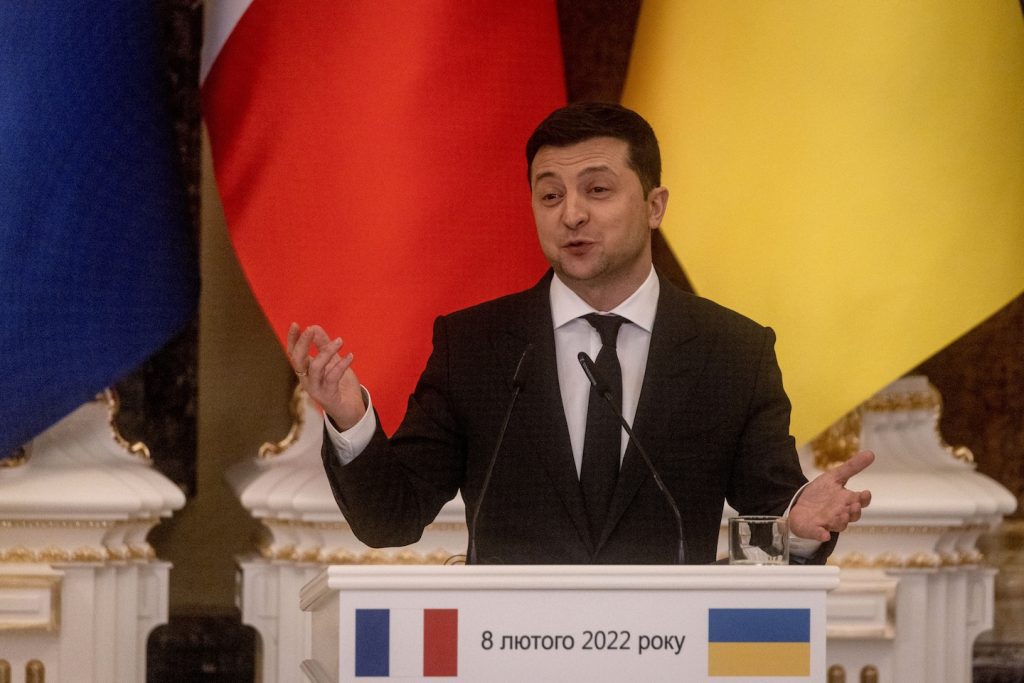 يدفع زيلينسكي الطلب "المعجل" لعضوية أوكرانيا في الناتو