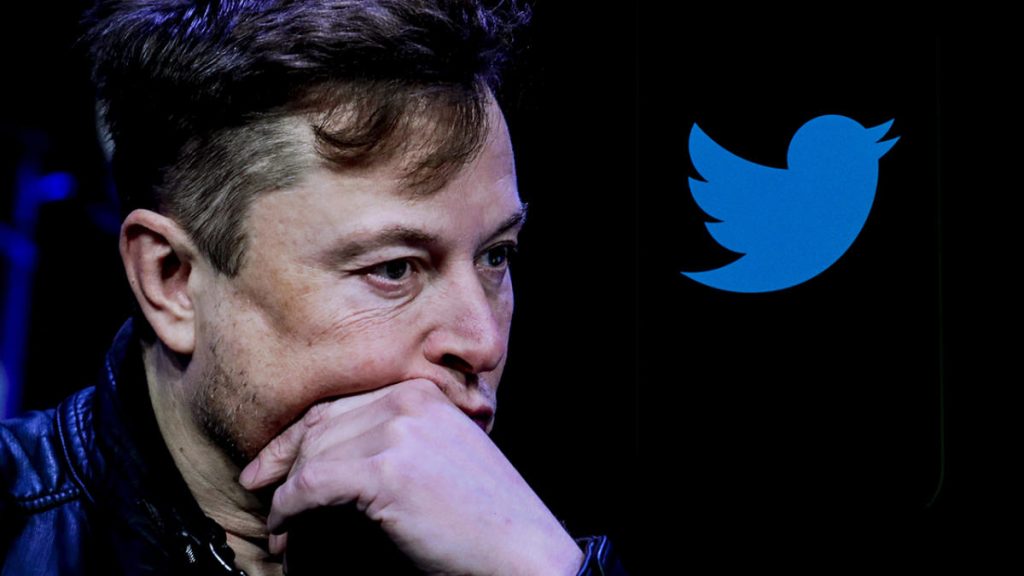 يقول Elon Musk إنه سيفكر في "هاتف بديل" إذا تم تمهيد Twitter من متاجر تطبيقات Apple و Google