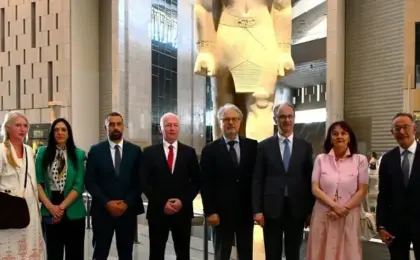 رئيس وزراء جمهورية صربيا فى جولة داخل المتحف المصرى الكبير