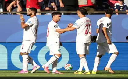 المغرب يقترب من التأهل لدور 32 بعد الفوز على استكلندا 1 / 0