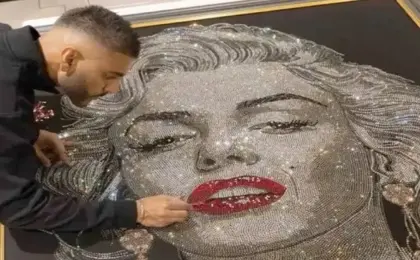 1000 ساعة عمل و150 ألف قطعة كريستال لتخليد مارلين مونرو