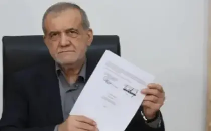 الرئيس الإيراني: الاتفاق مع أمريكا تم بتنسيق كامل مع مجتبى خامنئى