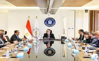 وزير التخطيط يبحث مع نائب رئيس “أفريكسيم بنك” دعم الشركات الناشئة وتعزيز جهود التنمية الشاملة