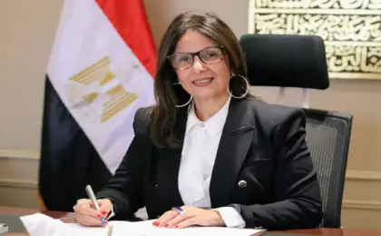 وزيرة الثقافة: الدولة تبذل جهوداً كبيرة فى حفظ تراثها المعرفى