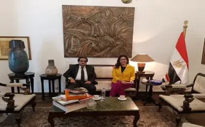 وزيرة الثقافة تبحث مع رئيس اتحاد الناشرين المصريين سبل دعم صناعة النشر