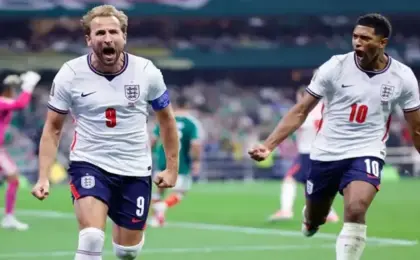 إنجلترا بـ10 لاعبين تفوز على المكسيك 3 -2 وتضرب موعدا ناريا مع النرويج فى دور ربع النهائى بكأس العالم