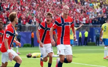 النرويج تلحق بـ البرازيل ثانى أسرع خروج من كأس العالم منذ 36 عامًا وتتأهل للدور ربع النهائى لأول مرة