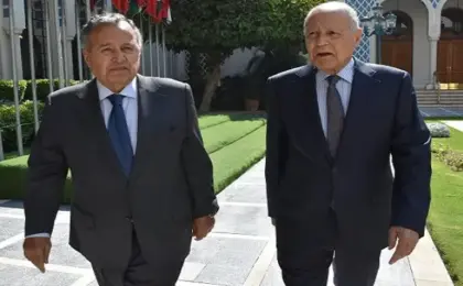 نبيل فهمى يتسلّم مهامه أميناً عاماً لجامعة الدول العربية